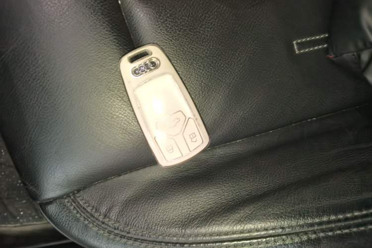 Used Audi A4L 2018 30th Anniversary Edition 40 TFSI Fashion Model
