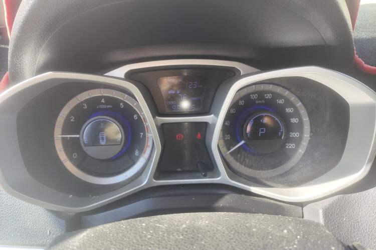 Used JAC Refine S3 2016 1.5L CVT Luxury Smart Version