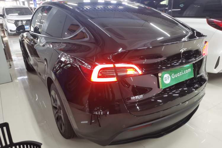 Used Tesla Model Y 2023 Rear-Wheel-Drive Version