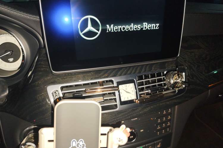 Used Mercedes-Benz CLS 2016 CLS 320 Elegant Edition Audio And AC Panel