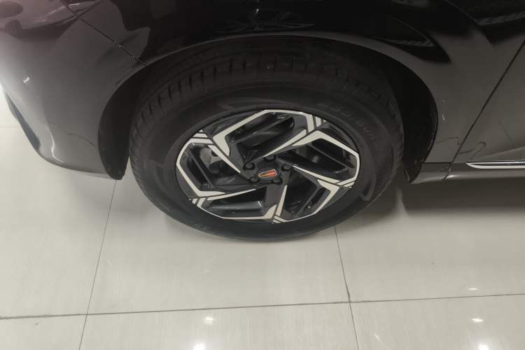 Used Hongqi HS3 2023 1.5T Two-Wheel Drive Shanwei Edition
