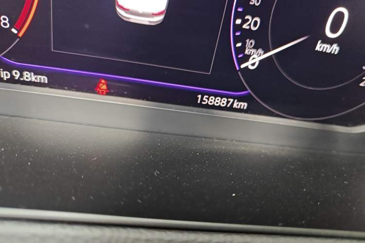 Used Volkswagen Magotan 2021 330TSI DSG 30th Anniversary Edition Odometer Close Up