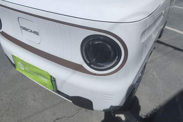 Used Geely Galaxy Panda 2024 Panda Mini 200km Endurance Bear
