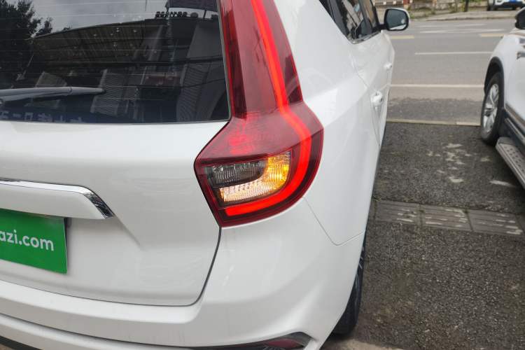 Used Geely Auto Vision X6 2018 1.8L Manual 4G Connect Luxury Edition