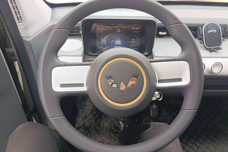 Used Wuling Hongguang MINIEV 2022 GAMEBOY 200km Gaming Edition with Lithium Iron Phosphate