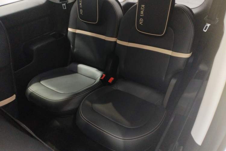 Used Baojun KiWi EV 2022 Artist Lite Edition Ternary Lithium