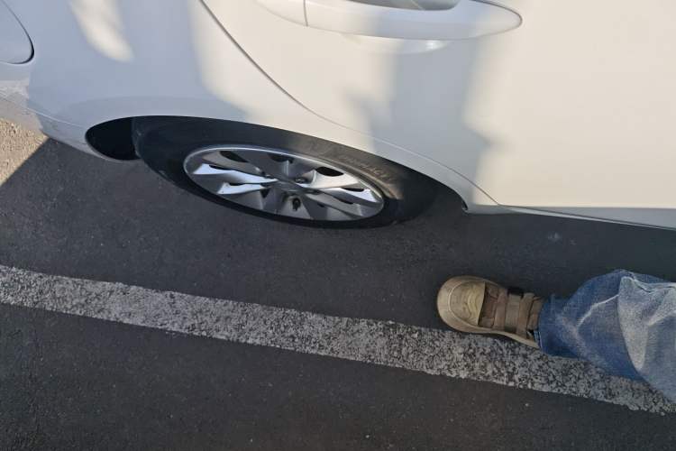 Used Buick GT 2018 15T Dual-Clutch Advanced Model China V Standard Right Rear Wheel Hub