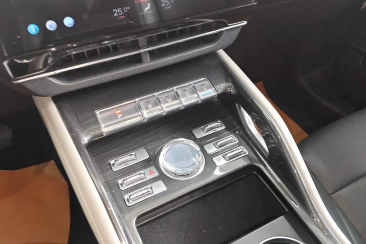 Used Lincoln Nautilus 2023 2.0T Four-Wheel Drive Luxury Edition