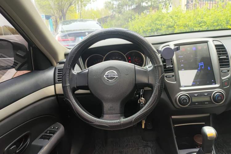 Used Nissan Sylphy 2016 Classic 1.6XE Manual Leading Edition Steering Wheel