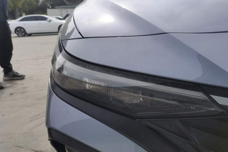 Used Hyundai Elantra 2023 1.5L CVT GLX Elite Edition Right Front Headlight