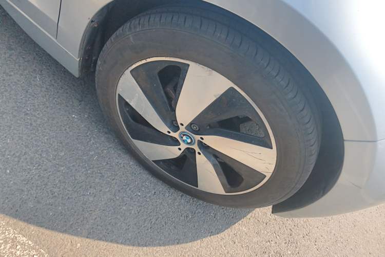 Used BMW i3 2015 Fashion Model Right Front Wheel Hub