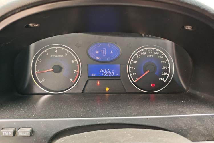 Used Geely Auto Classic Emgrand 2012 Hatchback 1.5L Manual Standard Model Instrument Cluster