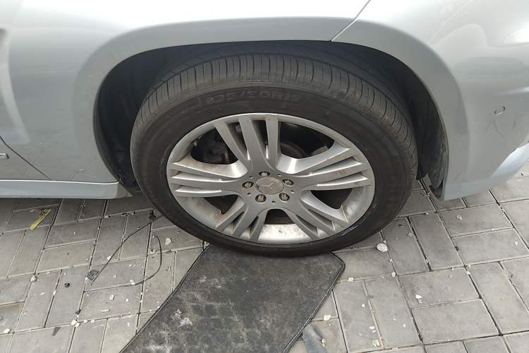 Used Mercedes-Benz GLK-Class 2015 GLK 260 4MATIC Dynamic Edition Ultimate Version Right Front Wheel Hub