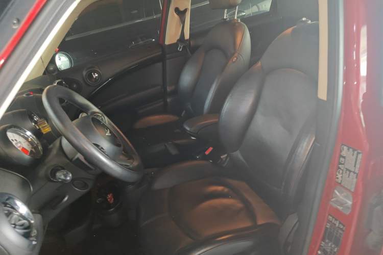 Used MINI Countryman 2013 1.6T COOPER S ALL4 Ski Edition Left Front Seat