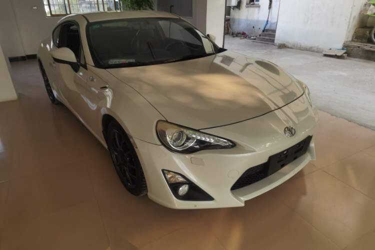 Used Toyota 86 2014 2.0L Manual Luxury Version