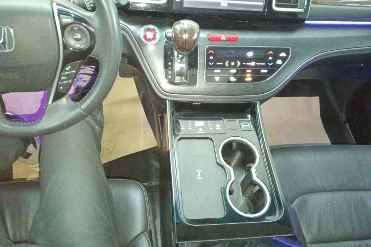 Used Honda Elysion 2016 2.4L Luxury Edition