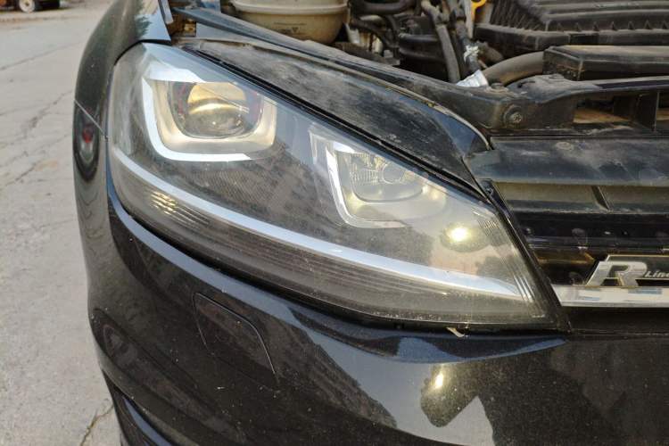 Used Volkswagen Golf 2015 1.4TSI Manual R-Line