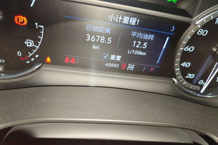 Used Cadillac XT6 2021 2.0T Six-Seater Four-Wheel-Drive Luxury Version Odometer Close Up