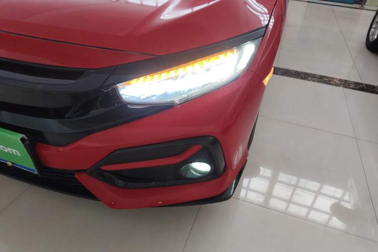 Used Honda Civic 2021 HATCHBACK 220TURBO CVT Trendy Cool Edition