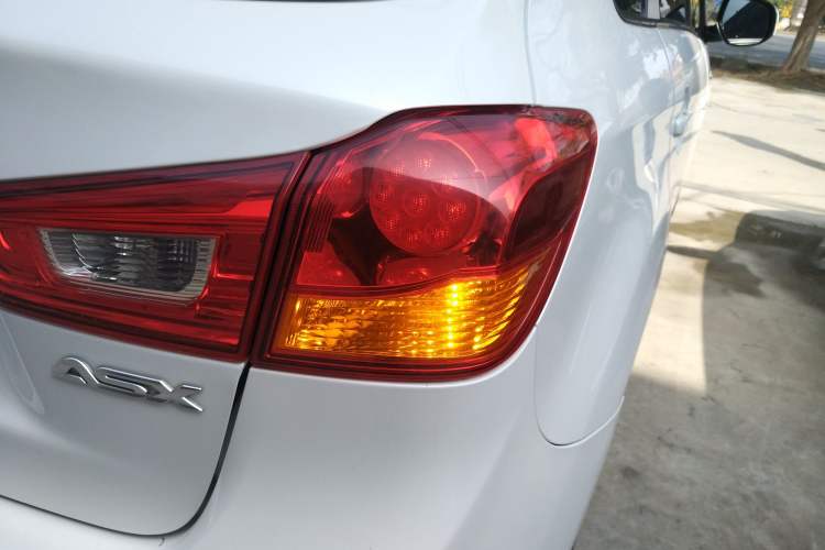 Used Mitsubishi ASX 2018 2.0L CVT Two-Wheel Drive Deluxe Edition