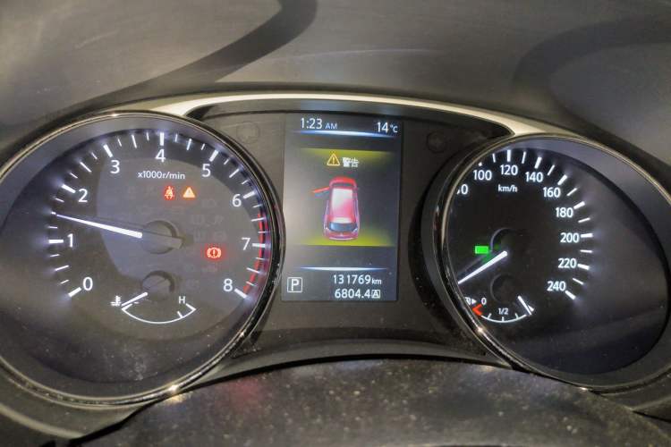 Used Nissan X-Trail 2015 2.0L CVT Comfort MAX Edition 2WD