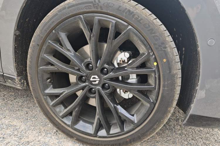 Used Leapmotor Lafa5 2026 Model 515 Pro Right Front Wheel Hub