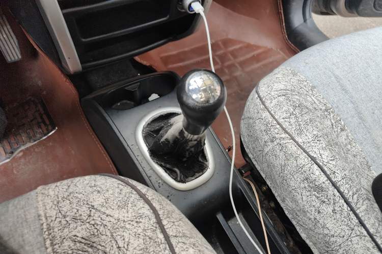 Used CHANGAN CX20 2014 1.4L Manual Sport Version China IV Standard