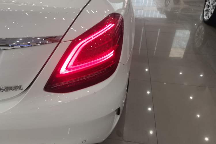 Used Mercedes-Benz C-Class 2021 C 260 L Sport Edition Right Rear Taillight