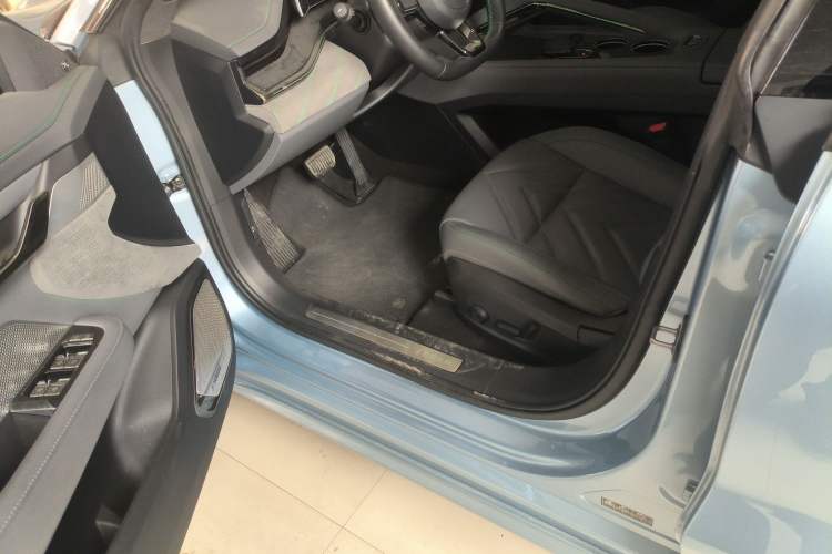 Used Zeekr 001 2021 Ultra-Long Range Dual-Motor YOU Version