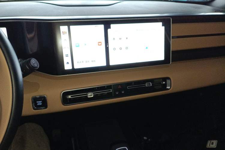 Used Geely Auto icon 2023 1.5TD Chocolate Smoothie Edition