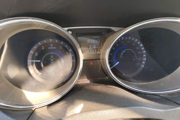 Used JAC Group Refine M2 2013 1.5L Manual Comfort Model 5 Seats