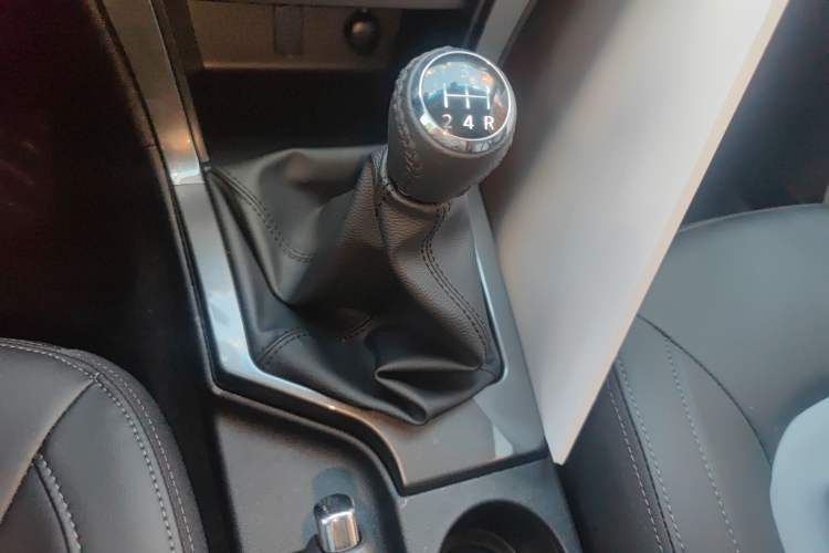 Used Great Wall Wingle 5 2023 "Ganfan" Version 1.5T Gasoline Two-Wheel-Drive Advanced Trim with Long Cargo Bed