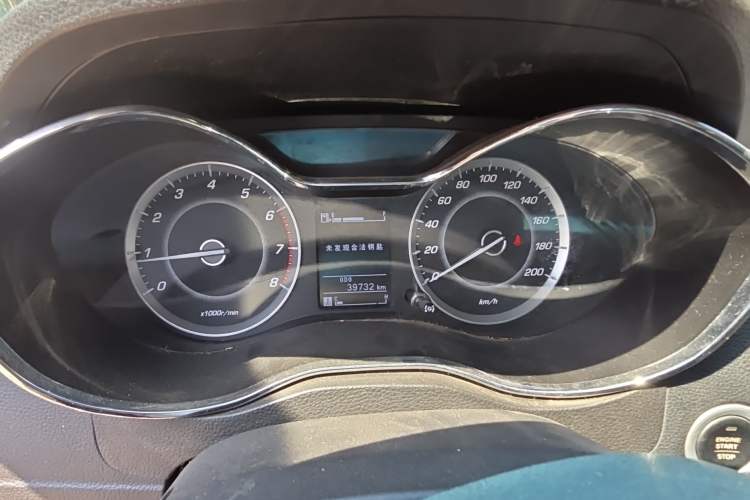 Used Baojun 560 2016 1.8L Manual Luxury Edition
