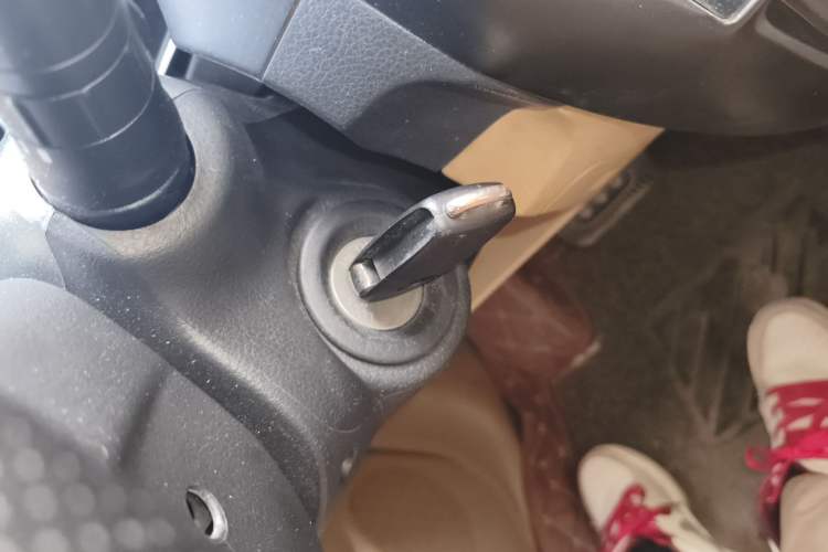 Used Nissan Livina 2015 1.6XE CVT Comfort Edition Vehicle Key