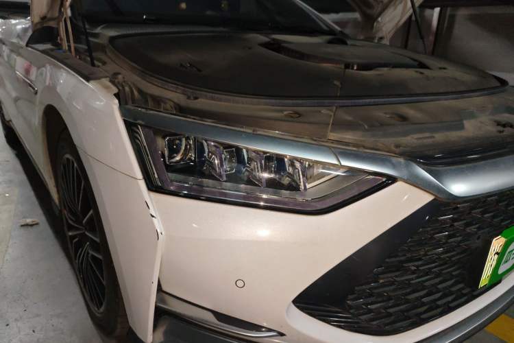Used BYD Han 2020 DM Four-Wheel Drive Performance Edition Luxury Model Right Front Headlight