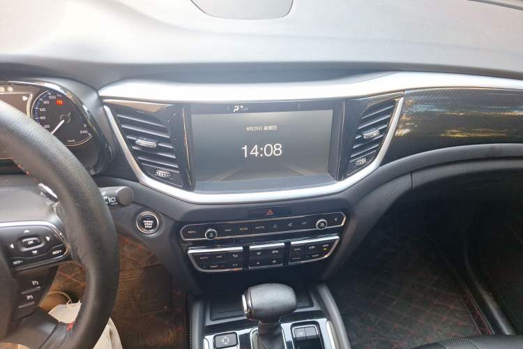 Used GAC Trumpchi GS7 2017 320T Two-Wheel-Drive Luxury Smart Connectivity Model
