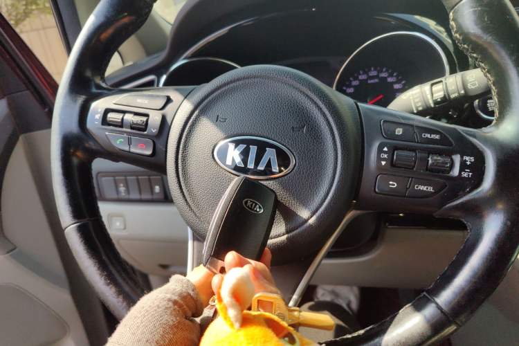 Used Kia Carnival 2017 2.2T Flagship Edition China V Standard Vehicle Key