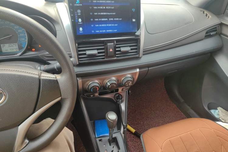 Used Toyota YARiS L Zhi Xuan 2015 1.5E Automatic Charm Edition