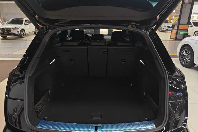 Used Audi Q5L 2023 40T Luxury Dynamic Model