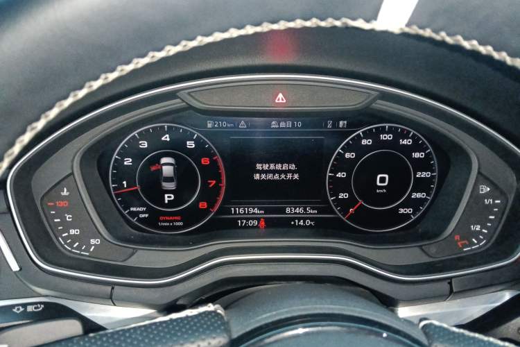 Used Audi A4L 2018 30th Anniversary Edition 40 TFSI Fashion Model
