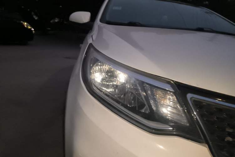 Used Kia K2 2015 Sedan 1.4L MT GLS
