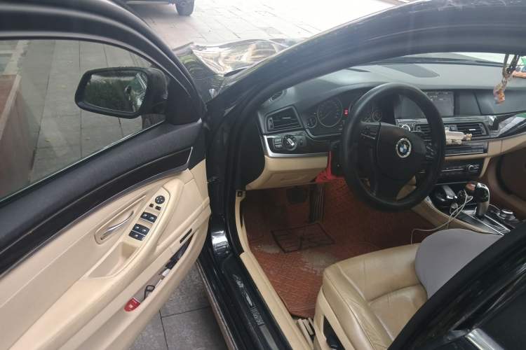 Used BMW 5 Series 2012 523Li Leading Model