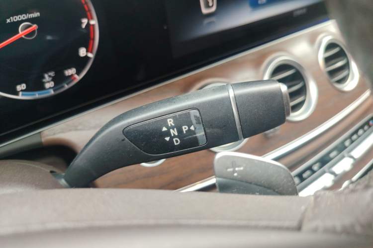 Used Mercedes-Benz E-Class 2018 Facelift E 200 L Gear Lever