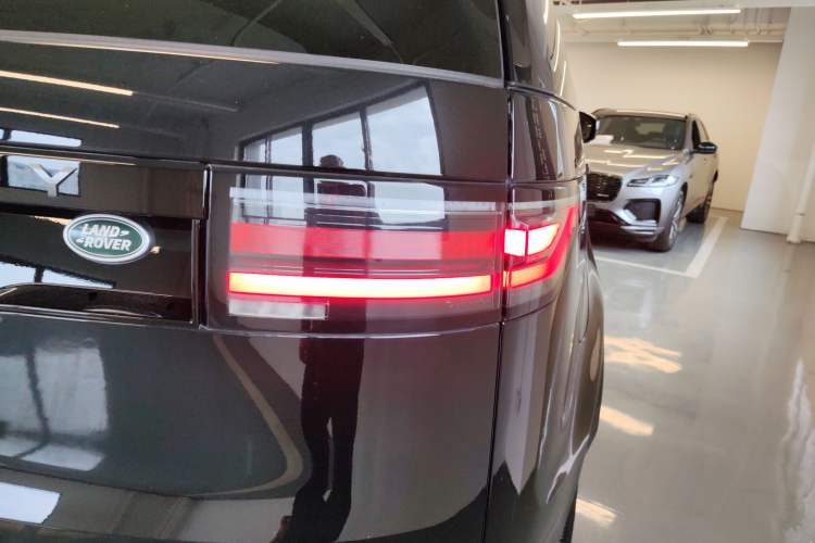 Used Land Rover Discovery 2024 360 PS Dynamic SE