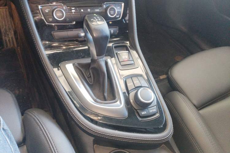 Used BMW 2 Series Active Tourer 2015 218i Sports Design Package