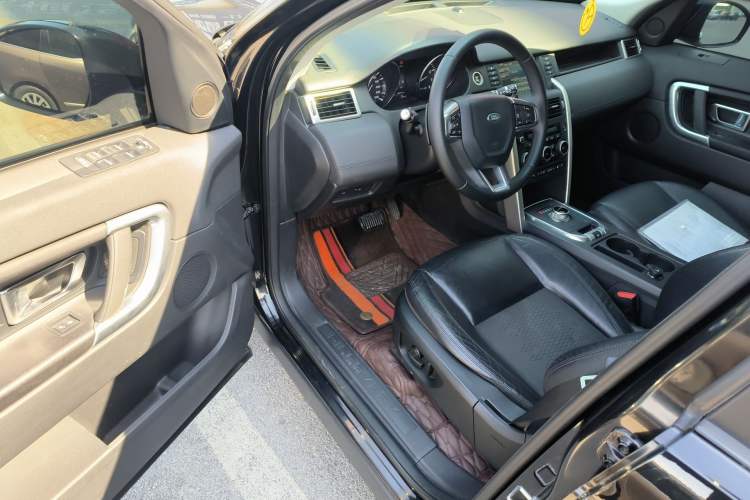 Used Land Rover Discovery Sport 2015 2.0T SE Driver Seat