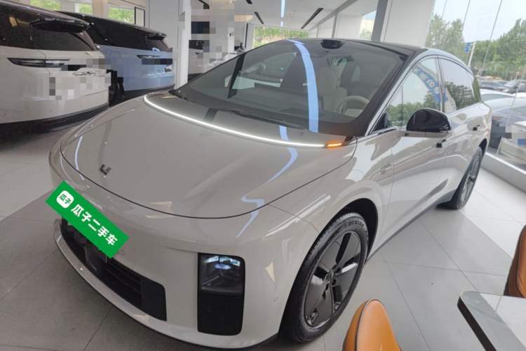 Used Li Auto i6 2025 Model Two-Wheel-Drive Standard Type