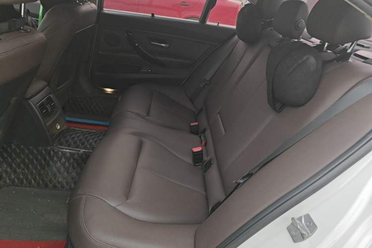 Used BMW 3 Series 2019 320Li Fashion Model Left Rear Seat