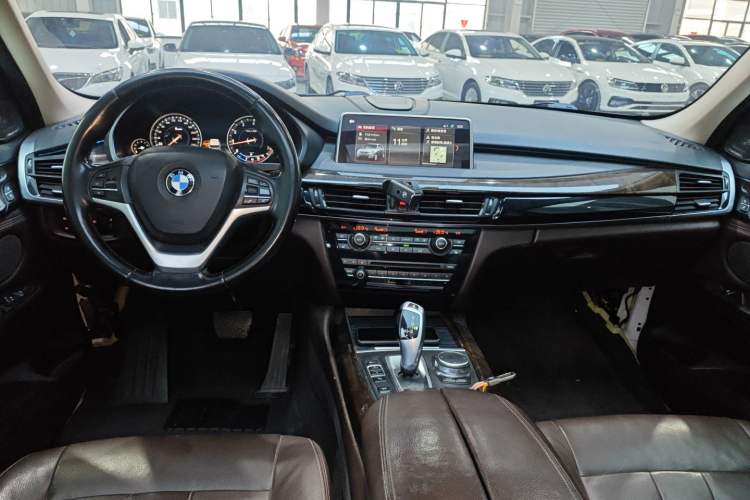 Used BMW X5 2018 xDrive28i
