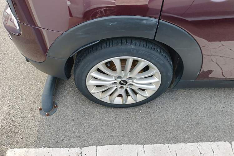 Used MINI Clubman 2016 Updated 1.5T COOPER Geek Edition Exterior 5